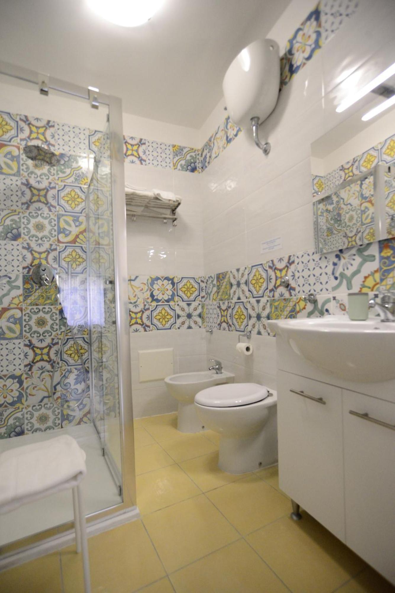 נאפולי Malusi B&B מראה חיצוני תמונה