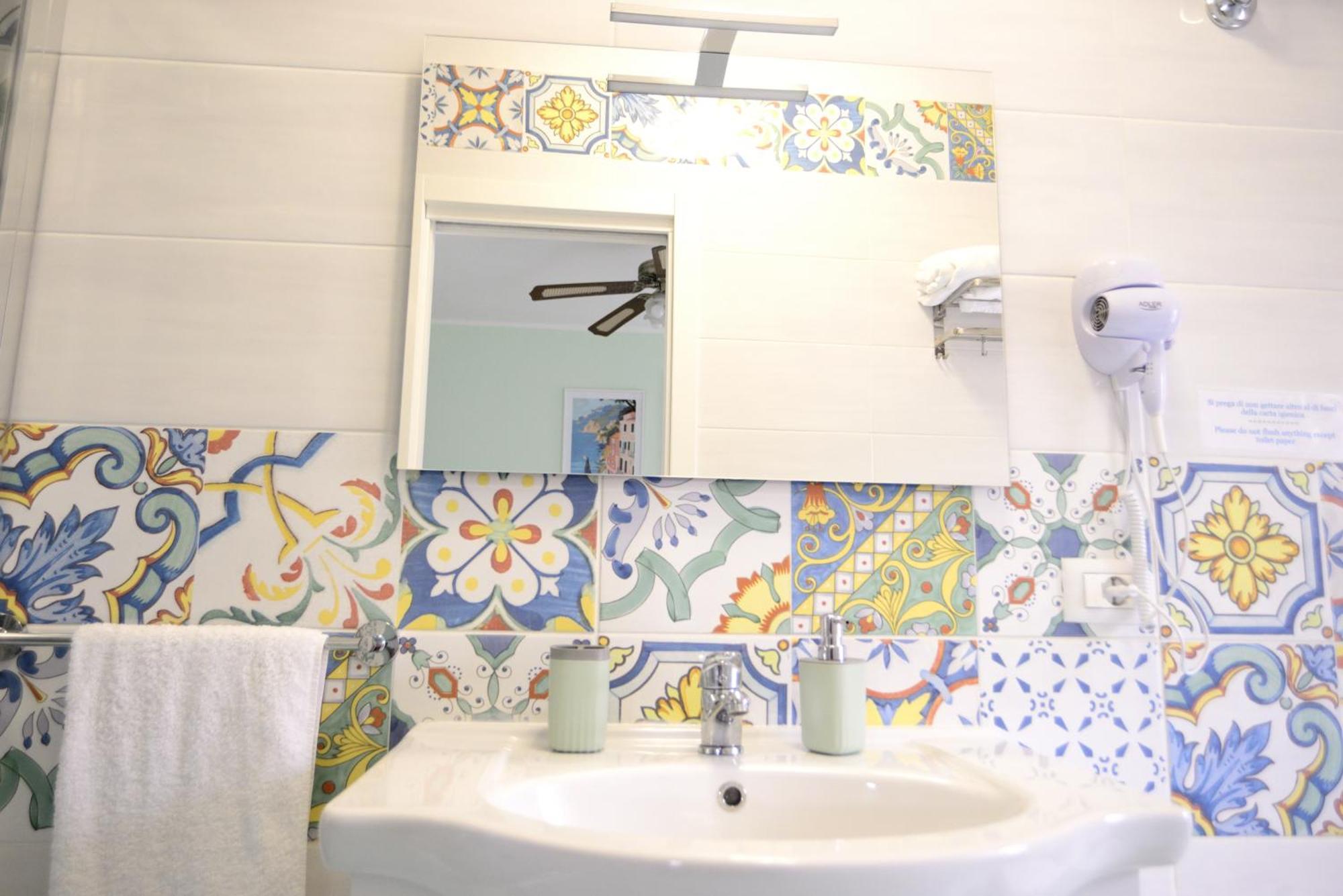 נאפולי Malusi B&B מראה חיצוני תמונה